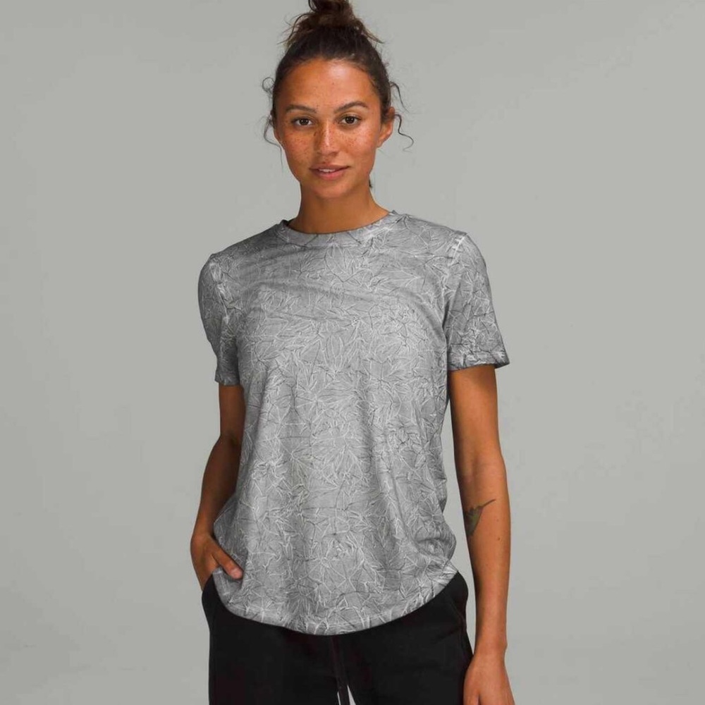 Sz 8 Lululemon Love Tee